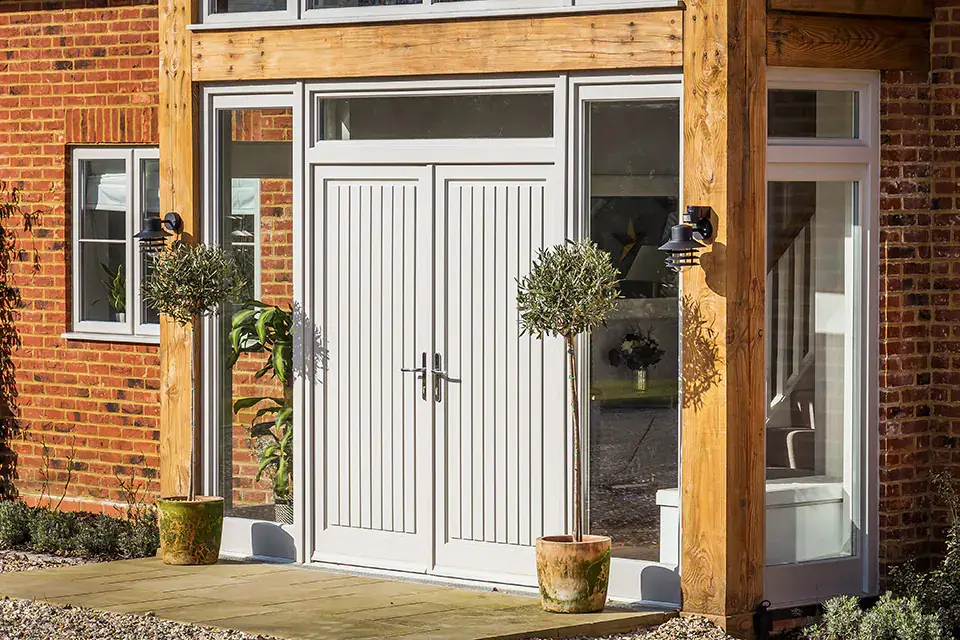 Portes en bois blanc