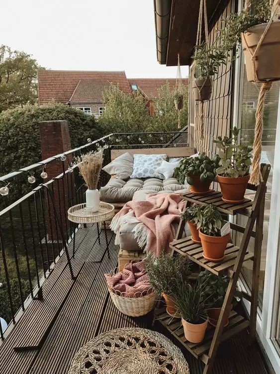 se reposer sur le balcon